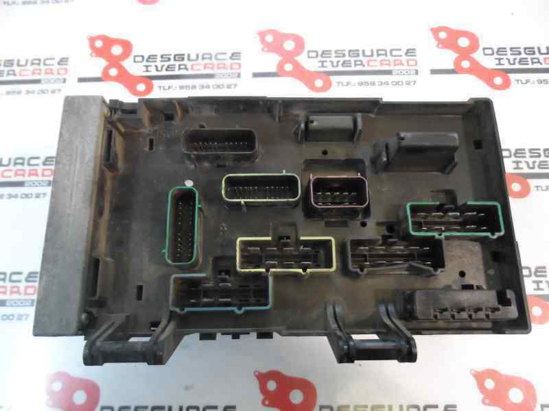 CAJA RELES FUSIBLES CHRYSLER VOYAGER 2.5 D MT 143CV