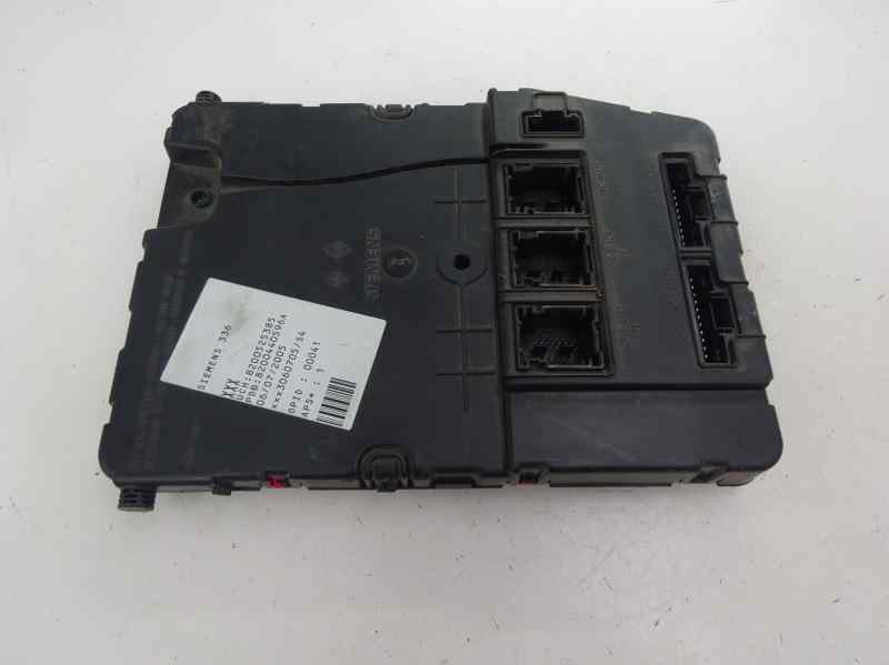 CAJA RELES FUSIBLES RENAULT MEGANE 2005 1.9 DCI MT 120CV | 88KW