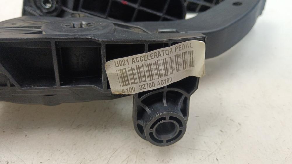 POTENCIOMETRO PEDAL KIA CEED 1.4 MT 90CV | 66KW
