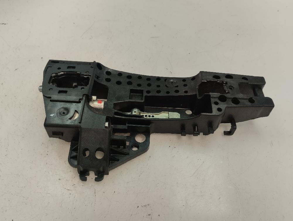 SOPORTE MANETA EXTERIOR PUERTA TRASERA DERECHA AUDI Q5 2.0 TDI MT QUATTRO 177CV