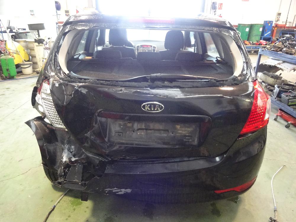 GUANTERA KIA CEED 1.4 MT 90CV | 66KW