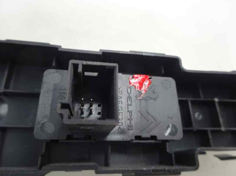 MANDO ELEVALUNAS DELANTERO DERECHO PEUGEOT 308 1.6 HDI MT 90CV
