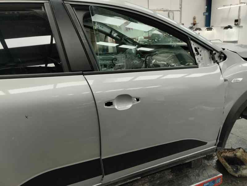PUERTA DELANTERA DERECHA DACIA SANDERO 1.0 MT 100CV | 74KW