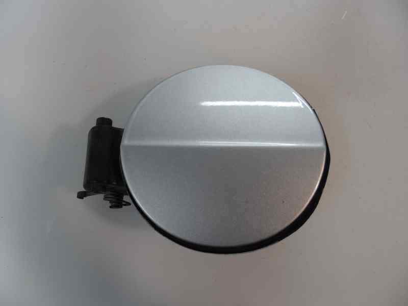 TAPA EXTERIOR COMBUSTIBLE AUDI A3 1.9 TDI MT 105CV | 77KW