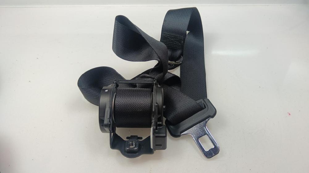 CINTURON SEGURIDAD TRASERO DERECHO NISSAN QASHQAI 1.3 MT 140CV