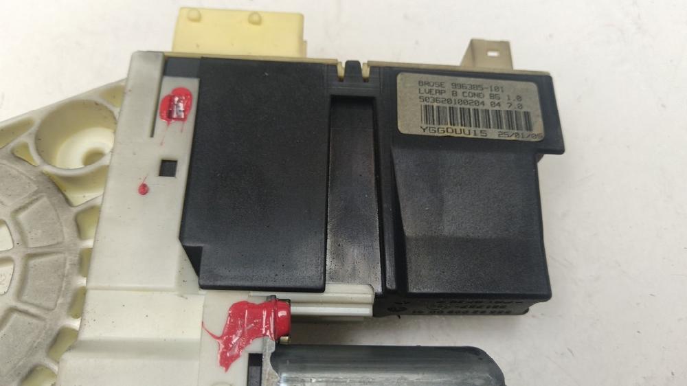 MOTOR ELEVALUNAS DELANTERO IZQUIERDO CITROEN C4 1.6 HDI MT 110CV