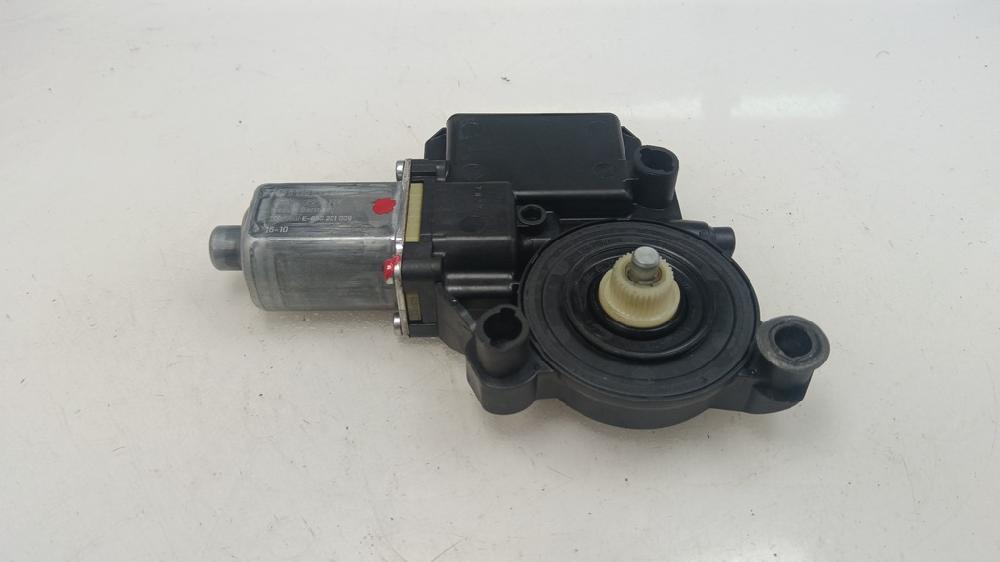 MOTOR ELEVALUNAS DELANTERO DERECHO SEAT IBIZA 1.2 MT 90CV | 66KW