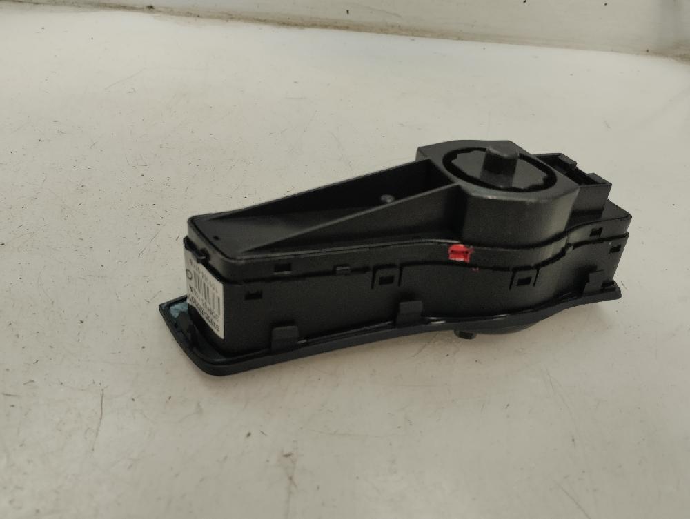 MANDO LUCES HYUNDAI I40 1.7 CRDI MT 141CV