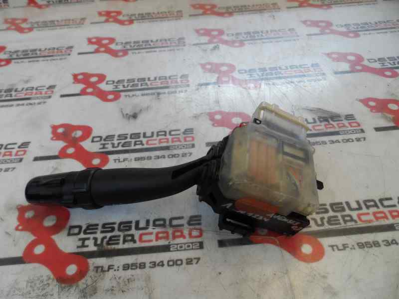 MANDO LUCES TOYOTA AVENSIS 2.0 D MT 116CV | 85KW