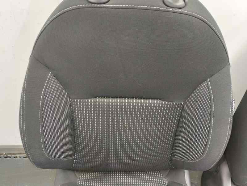 JUEGO ASIENTOS COMPLETO PEUGEOT 208 2017 1.2 MT 110CV | 81KW