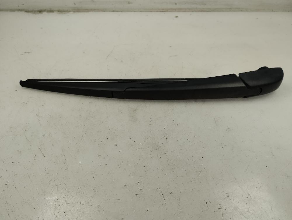 BRAZO LIMPIA TRASERO TOYOTA VERSO 1.6 MT 132CV | 97KW