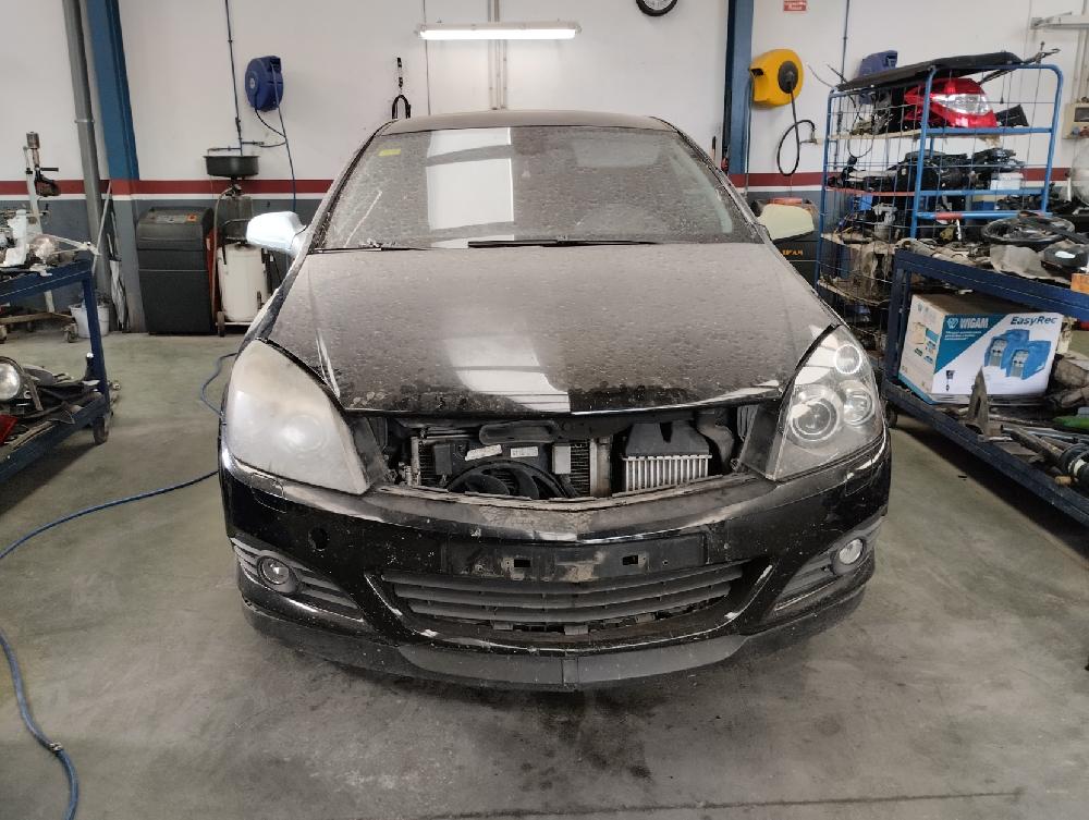 PUERTA DELANTERA DERECHA OPEL ASTRA 1.9 CDTI MT 120CV