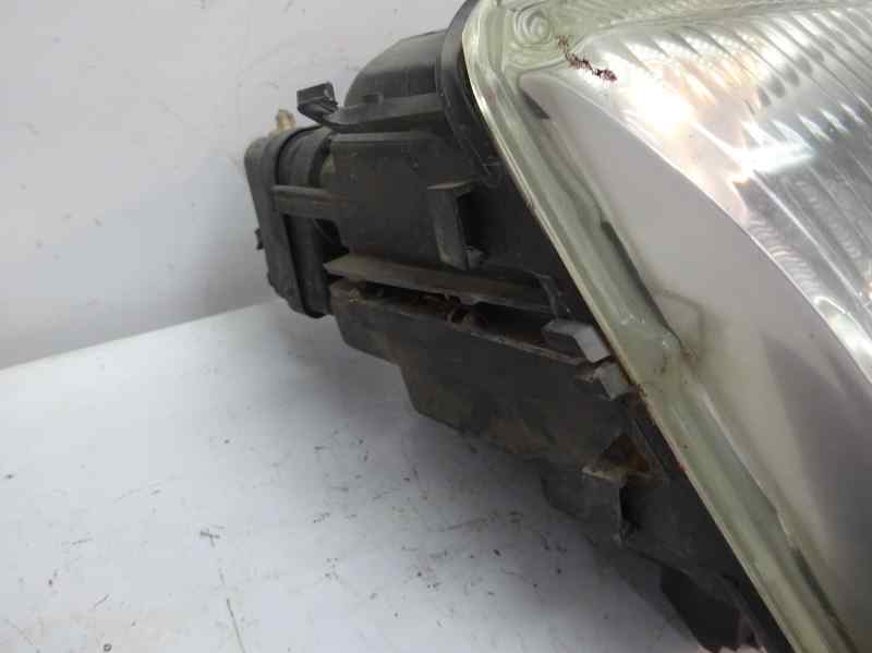 FARO DERECHO RENAULT MEGANE 1997 1.9 D MT 65CV