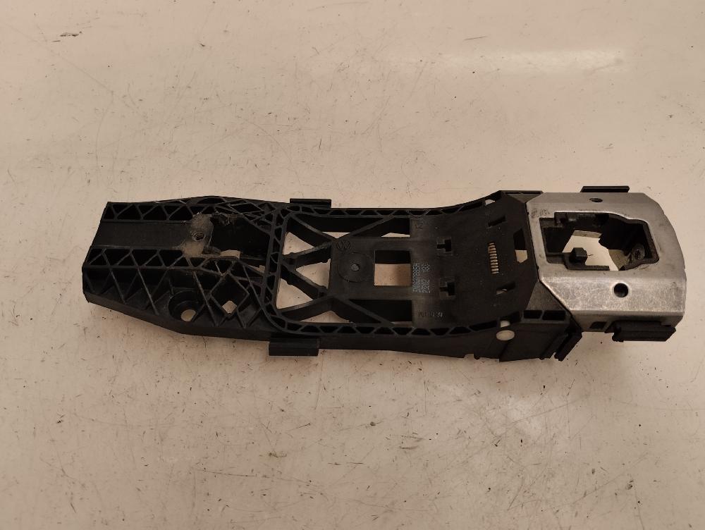 SOPORTE MANETA EXTERIOR DELANTERA IZQUIERDA SKODA FABIA 1.2 TSI MT 86CV