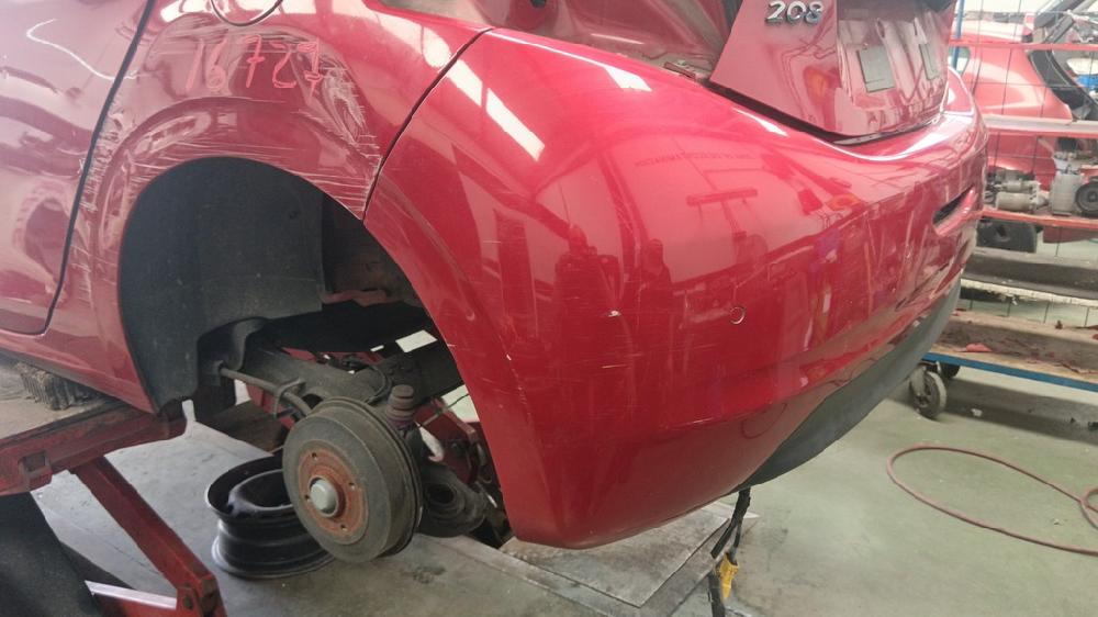 PARAGOLPES TRASERO PEUGEOT 208 1.2 VTI ETG 82CV