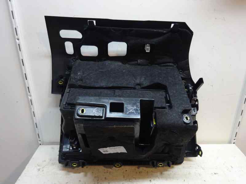 GUANTERA AUDI A3 1.6 TDI MT 110CV