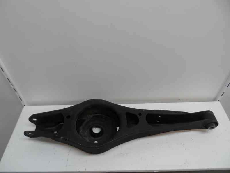 BRAZO SUSPENSION INFERIOR TRASERO DERECHO VOLKSWAGEN GOLF 1.9 TDI 5MT 105CV