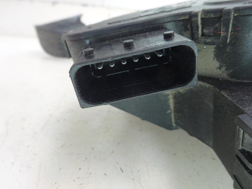 POTENCIOMETRO PEDAL FORD KA 1.2 MT 69CV | 51KW