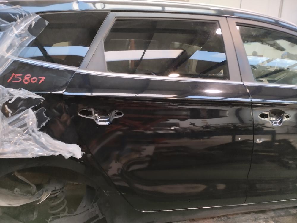 PUERTA TRASERA DERECHA KIA CARENS 1.7 MT 115CV | 85KW