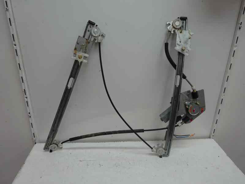 ELEVALUNAS DELANTERO IZQUIERDO BMW SERIE 3 2.0 320D MT 136CV