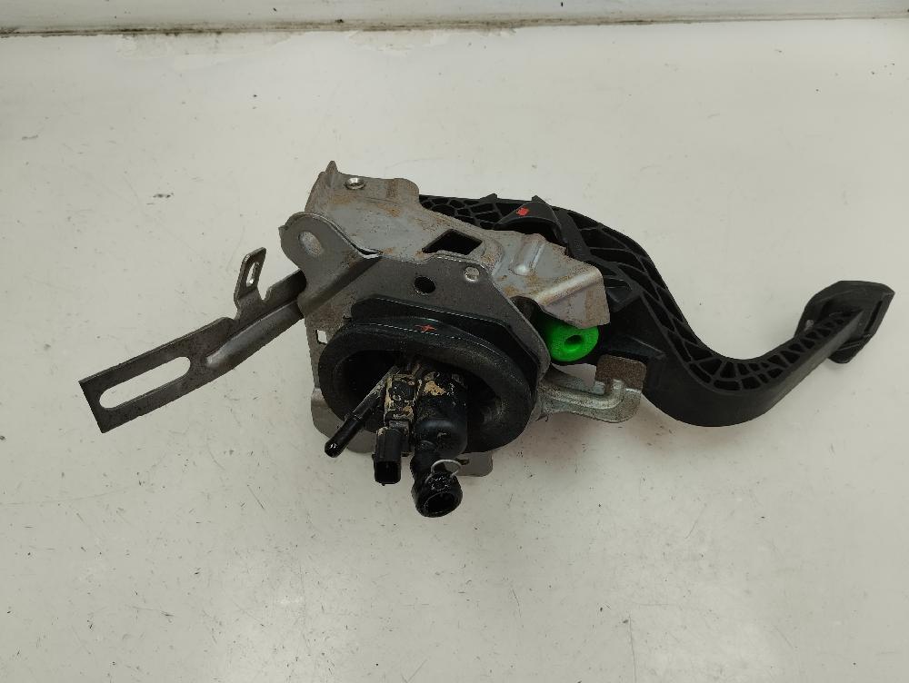 PEDAL EMBRAGUE FORD KUGA 1.5 150CV | 110KW, GASOLINA, MT, ACCIONAMIENTO DELANTERO