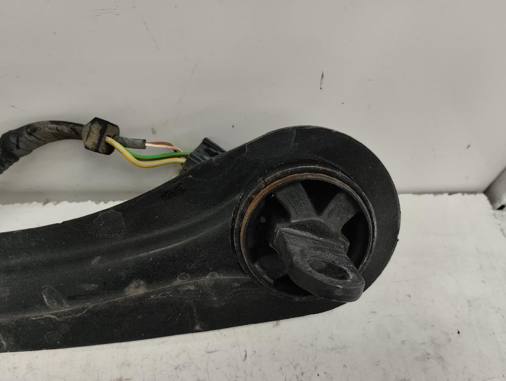 BRAZO SUSPENSION INFERIOR TRASERO DERECHO FORD KUGA 1.5 120CV | 88KW, GASOLINA, MT, ACCIONAMIENTO DELANTERO