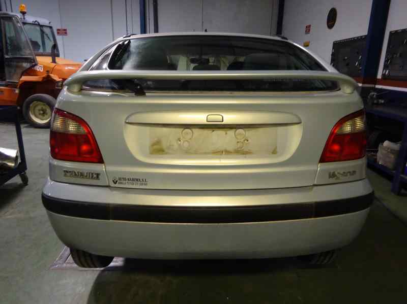 MANDO ELEVALUNAS DELANTERO DERECHO RENAULT MEGANE 2002 1.9 MT 80CV | 59KW