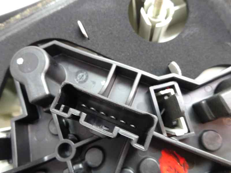 PILOTO TRASERO DERECHO BMW SERIE 1 2006 2.0 MT 122CV | 90KW
