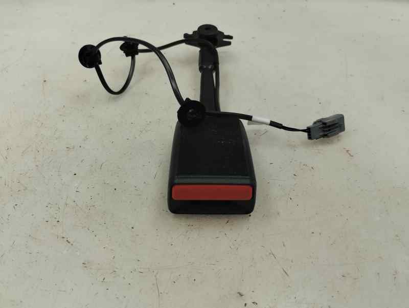 ANCLAJE CINTURON DELANTERO IZQUIERDO RENAULT CLIO 1.5 MT 101CV