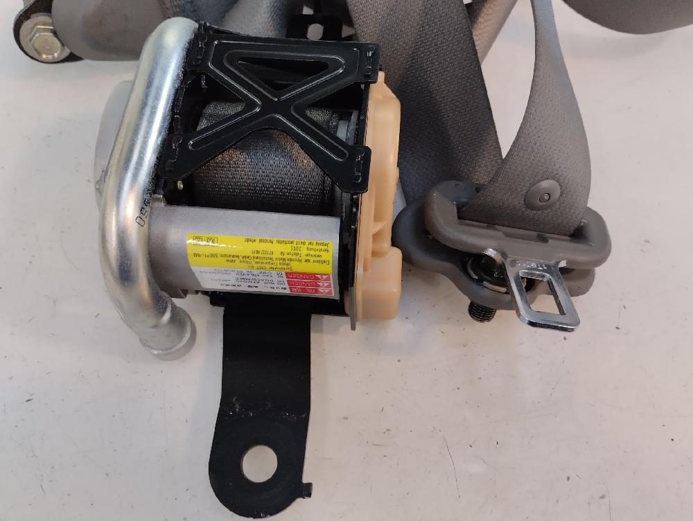 CINTURON SEGURIDAD DELANTERO DERECHO HYUNDAI TUCSON 2.0 CRDI MT 2WD 140CV | 103KW