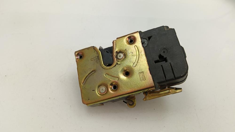 CERRADURA PUERTA DELANTERA DERECHA CITROEN XSARA 1.9 D MT 70CV