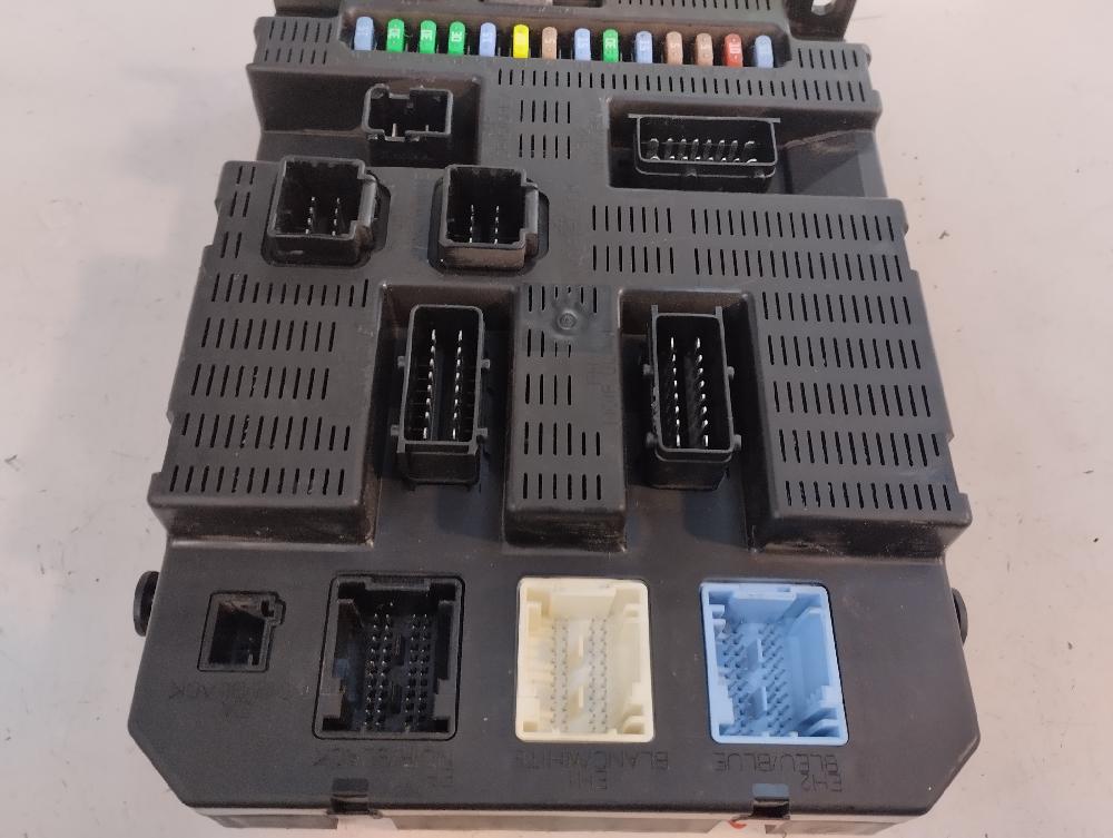 CAJA RELES FUSIBLES PEUGEOT 207 1.4 MT 88CV