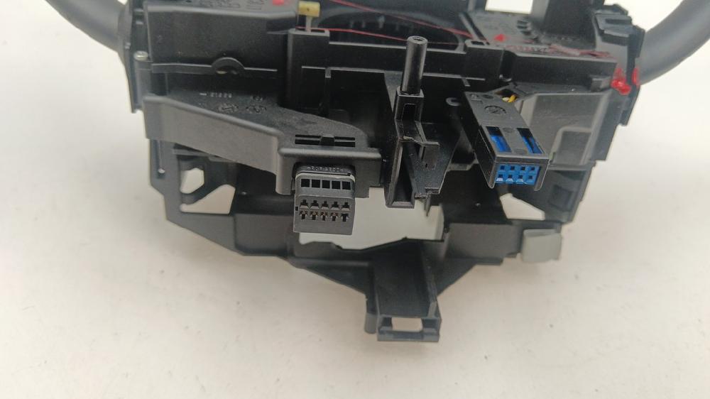 MANDO MULTIFUNCION AUDI A3 2.0 TDI S-TRONIC 140CV