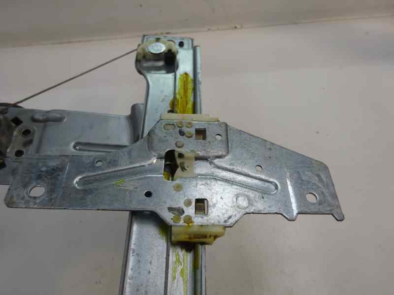 ELEVALUNAS TRASERO DERECHO PEUGEOT 207 1.4 VTI MT 95CV