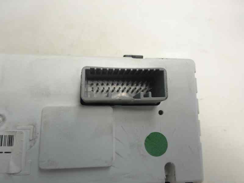 PANTALLA MULTIFUNCION RENAULT CLIO 1.5 DCI MT 85CV
