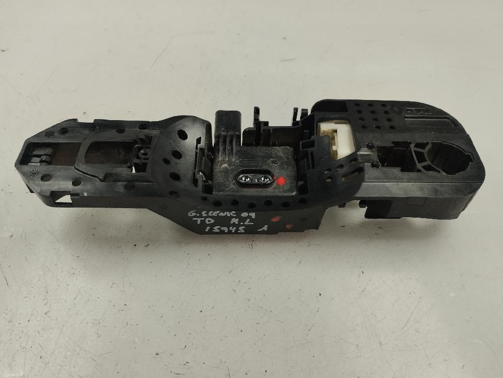 SOPORTE MANETA EXTERIOR PUERTA TRASERA DERECHA RENAULT SCENIC 2.0 DCI FAP MT 160CV