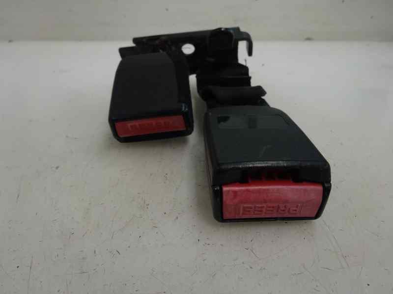 ANCLAJE CINTURON TRASERO IZQUIERDO RENAULT LAGUNA 1.9 DCI MT 110CV
