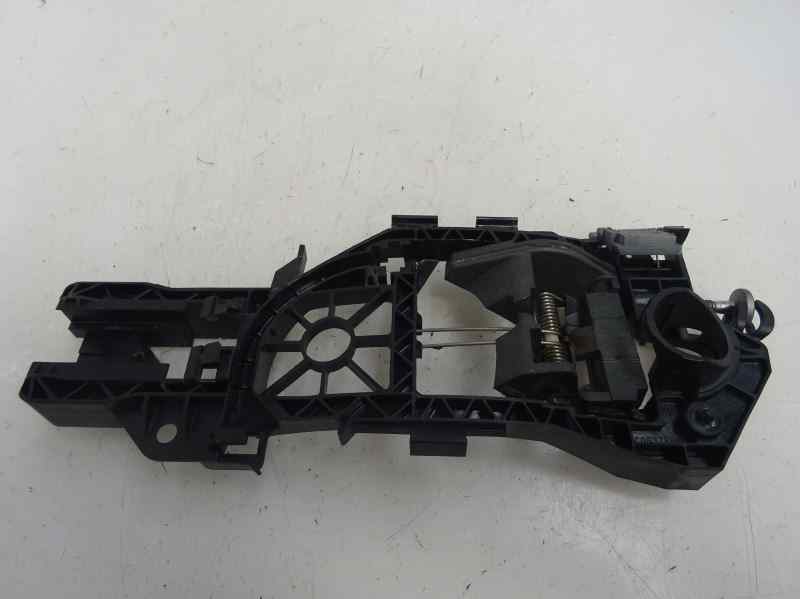 SOPORTE MANETA EXTERIOR PUERTA TRASERA DERECHA VOLKSWAGEN PASSAT VARIANT 2.0 TDI DSG 150CV