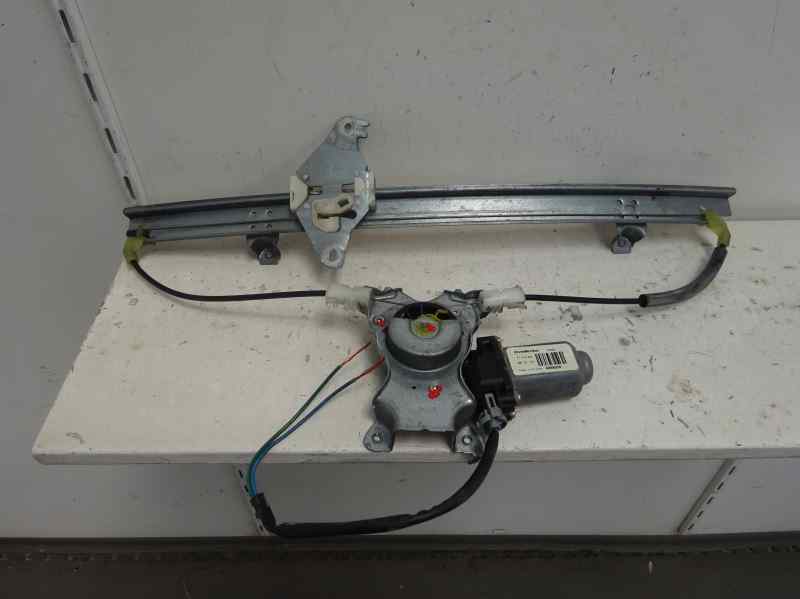 ELEVALUNAS DELANTERO DERECHO NISSAN ALMERA TINO 1.8 MT 116CV