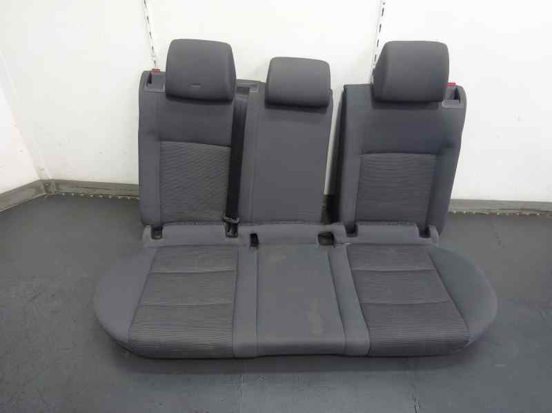 JUEGO ASIENTOS COMPLETO VOLKSWAGEN GOLF 2004 1.4 MT 75CV