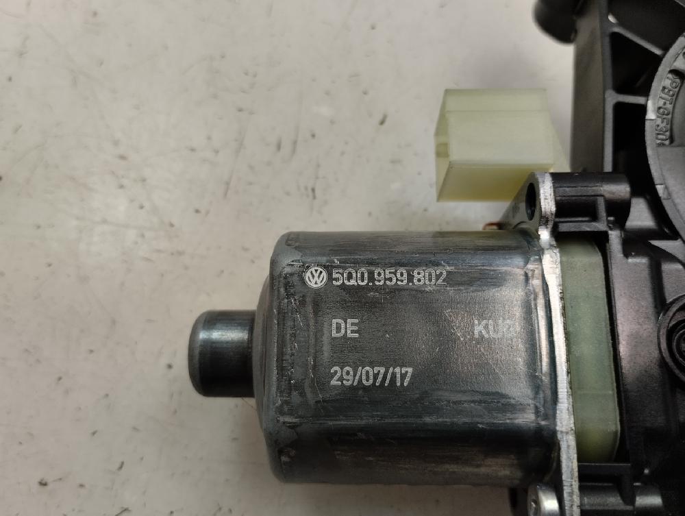 MOTOR ELEVALUNAS TRASERO DERECHO AUDI A3 1.5 MT 150CV | 110KW