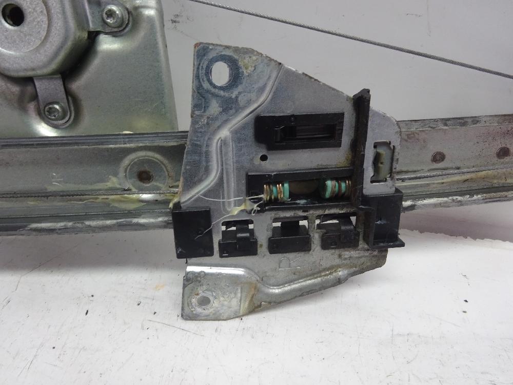 ELEVALUNAS TRASERO DERECHO MITSUBISHI GRANDIS 2.0 DI-D MT 134CV