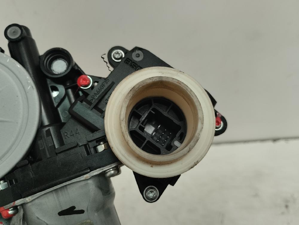 ELEVALUNAS DELANTERO DERECHO TOYOTA VERSO 2.0 D-4D MT 128CV