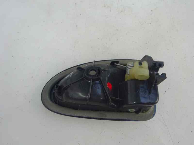 MANETA INTERIOR DELANTERA IZQUIERDA RENAULT CLIO 1.4 MT 75CV | 55KW