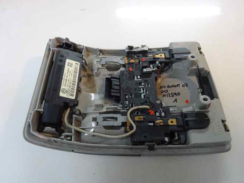 LUZ INTERIOR AUDI A4 2.0 TDI MT QUATTRO 140CV