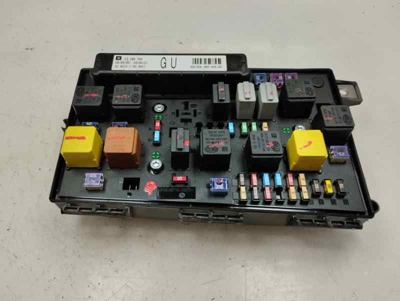 CAJA RELES FUSIBLES OPEL ASTRA 1.7 CDTI ECOFLEX MT 110CV