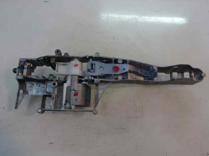 SOPORTE MANETA EXTERIOR DELANTERA DERECHA CITROEN C3 PICASSO 1.6 MT 110CV