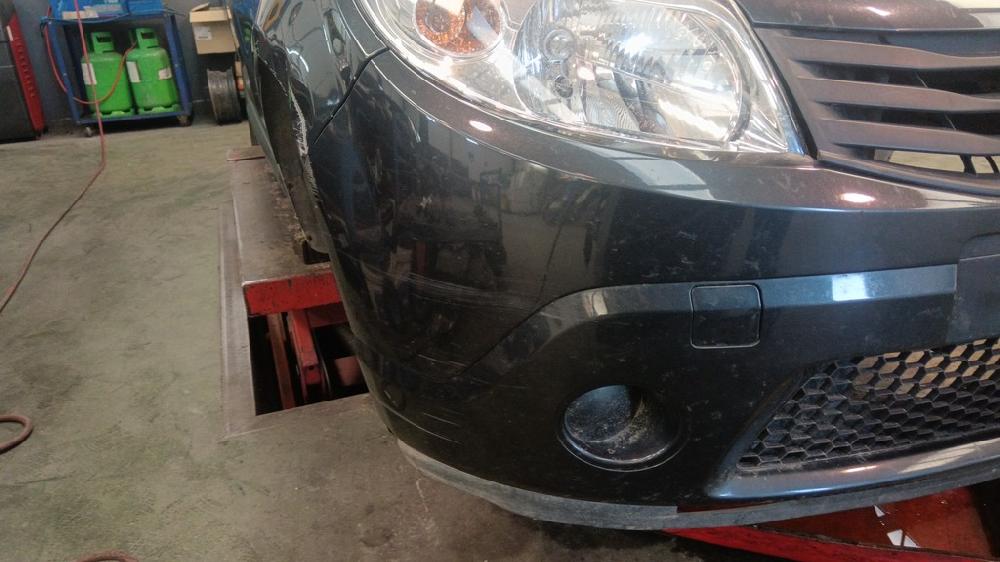 PARAGOLPES DELANTERO DACIA SANDERO 1.6 MPI MT 87CV