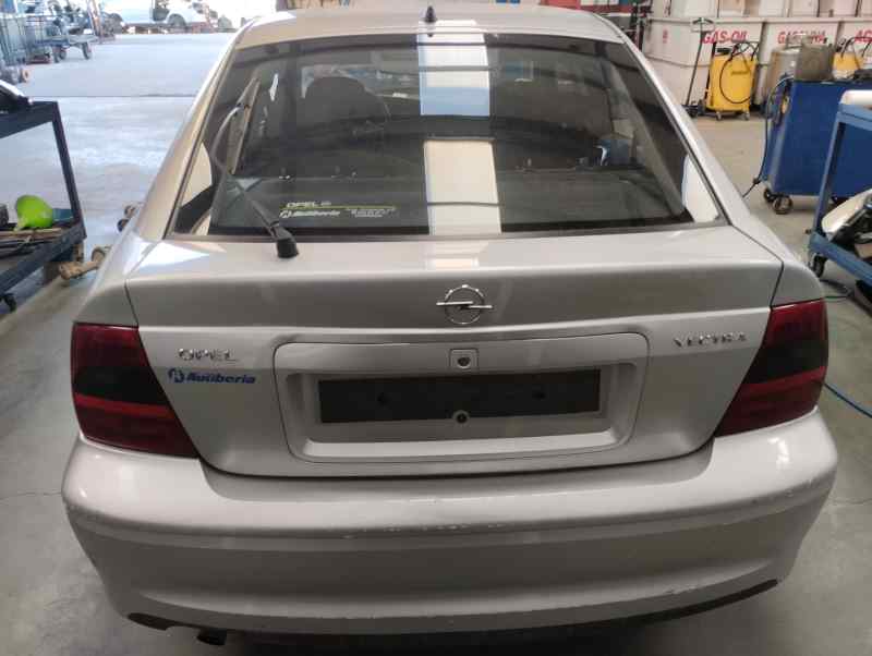 PILOTO TRASERO IZQUIERDO OPEL VECTRA 1.6 MT 101CV