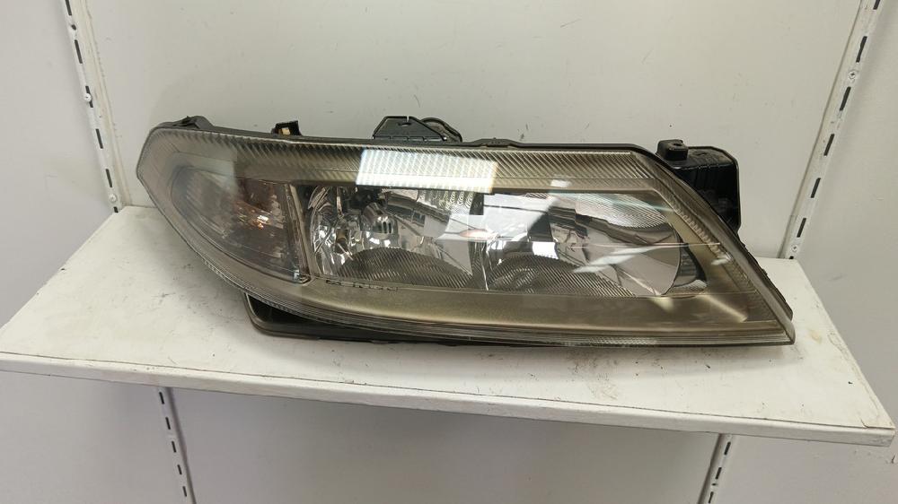 FARO DERECHO RENAULT LAGUNA 2.2 DCI MT 150CV | 110KW